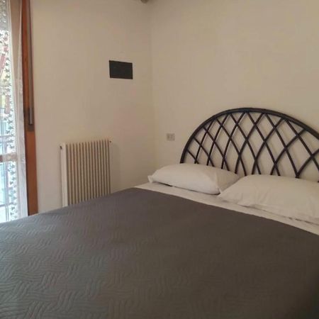 Bafile 18 - Piazza Marconi - Centrale - 50 Mt Dal Mare 利多迪迪耶索洛 外观 照片