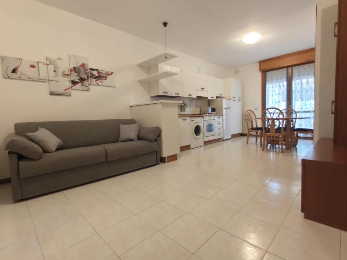 Bafile 18 - Piazza Marconi - Centrale - 50 Mt Dal Mare 利多迪迪耶索洛 外观 照片